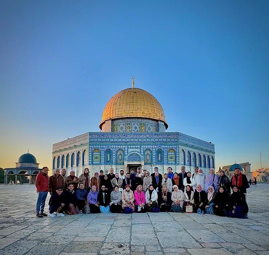 Spesial Paket Umroh Plus Aqsa Satukan Dua Perjalanan Suci Bersama Elharamain Wisata